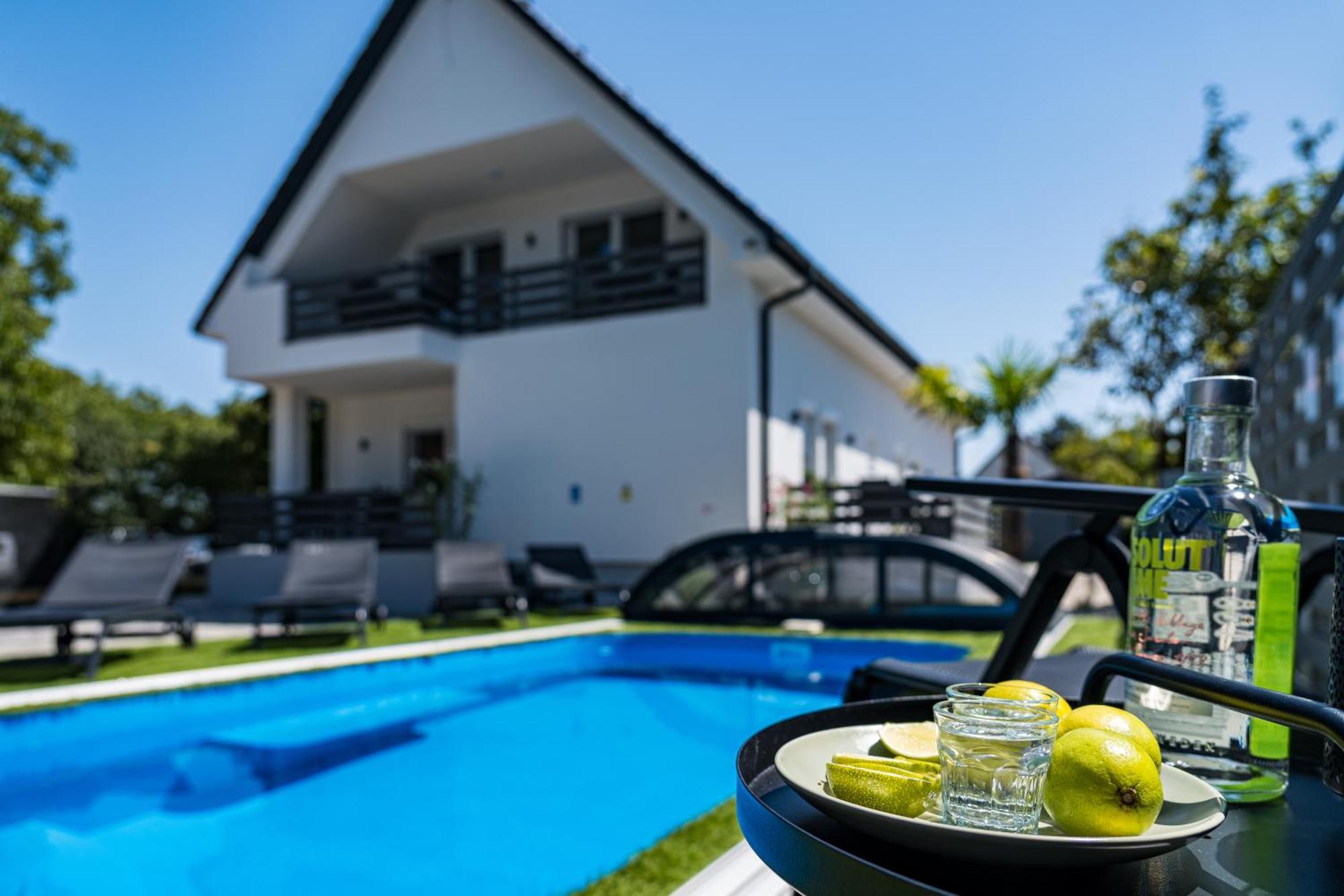 Balatonic Lime Apartmanhaz Siófok Exteriör bild