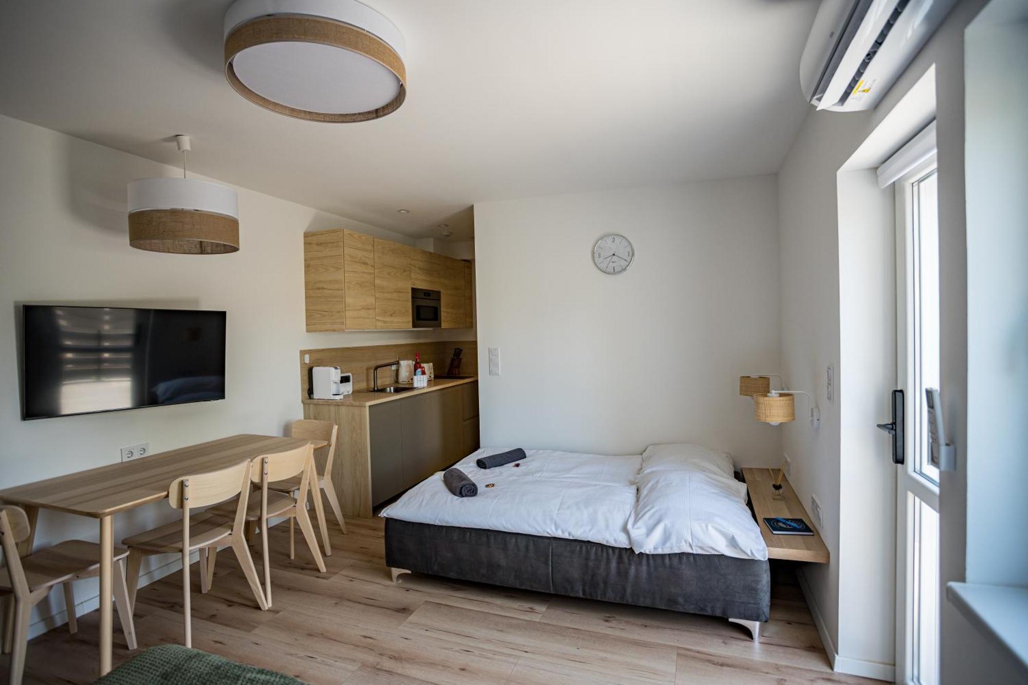 Balatonic Lime Apartmanhaz Siófok Exteriör bild