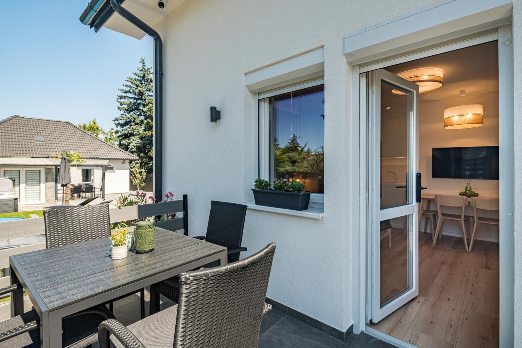 Balatonic Lime Apartmanhaz Siófok Exteriör bild